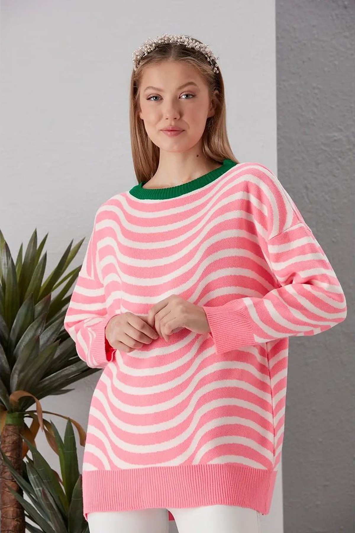  Bisiklet Yaka Oversize Beyaz Çizgili Pembe Triko Kazak