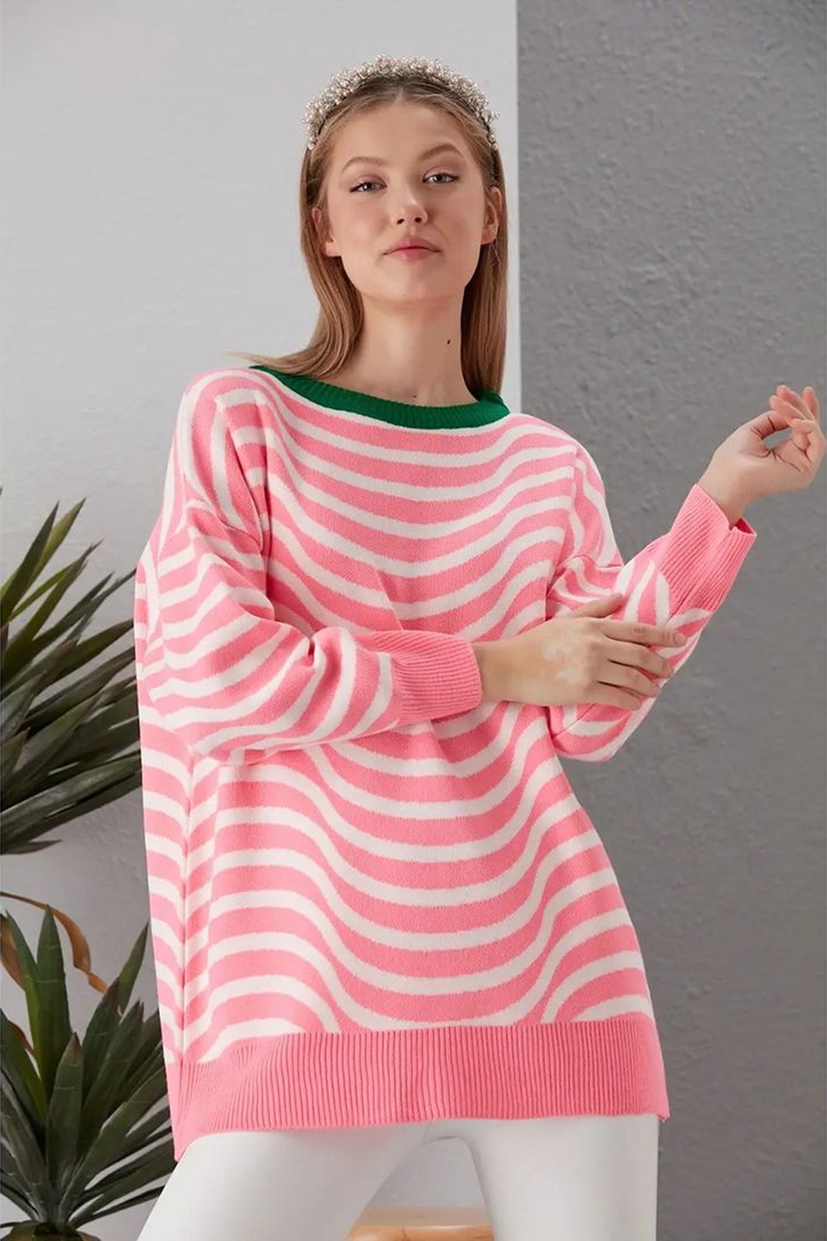  Bisiklet Yaka Oversize Beyaz Çizgili Pembe Triko Kazak