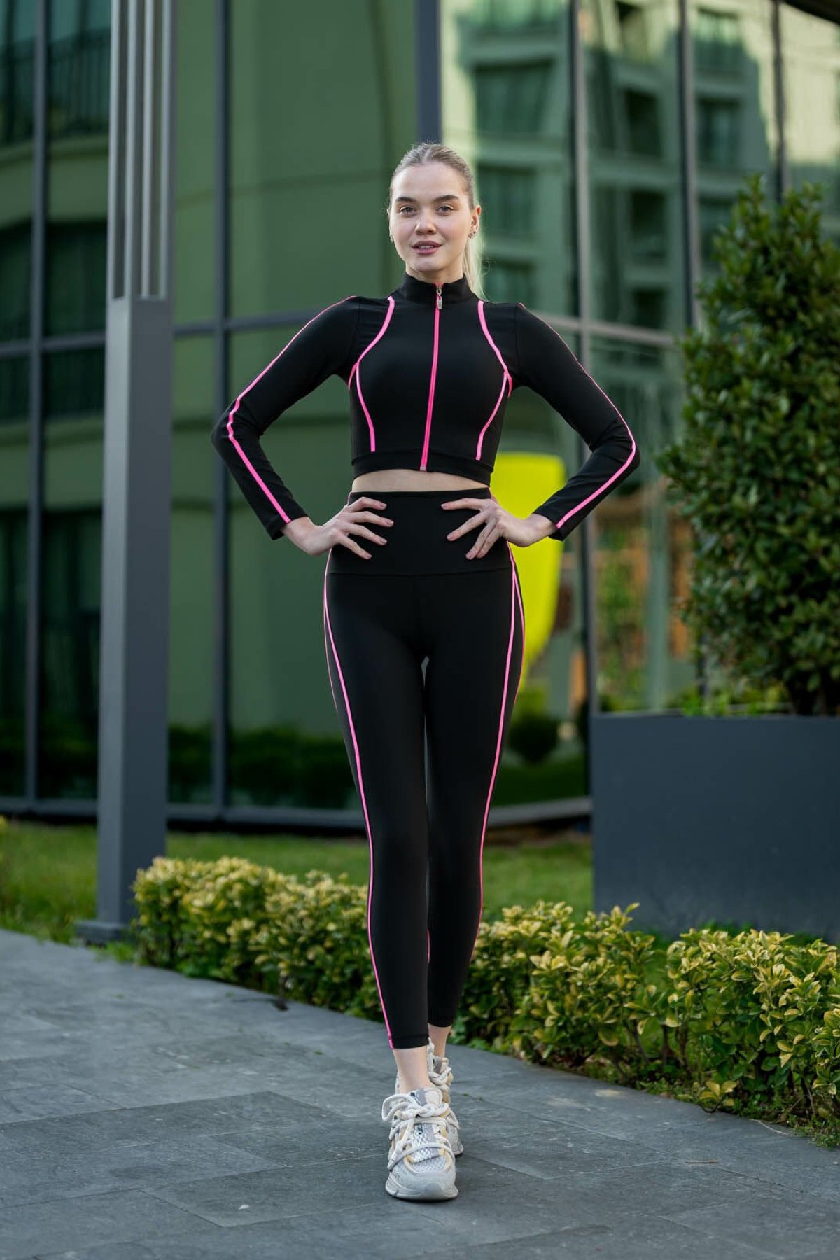 Lismina  Dar Kesim Pembe Çizgili Menton Spor Neon Tayt