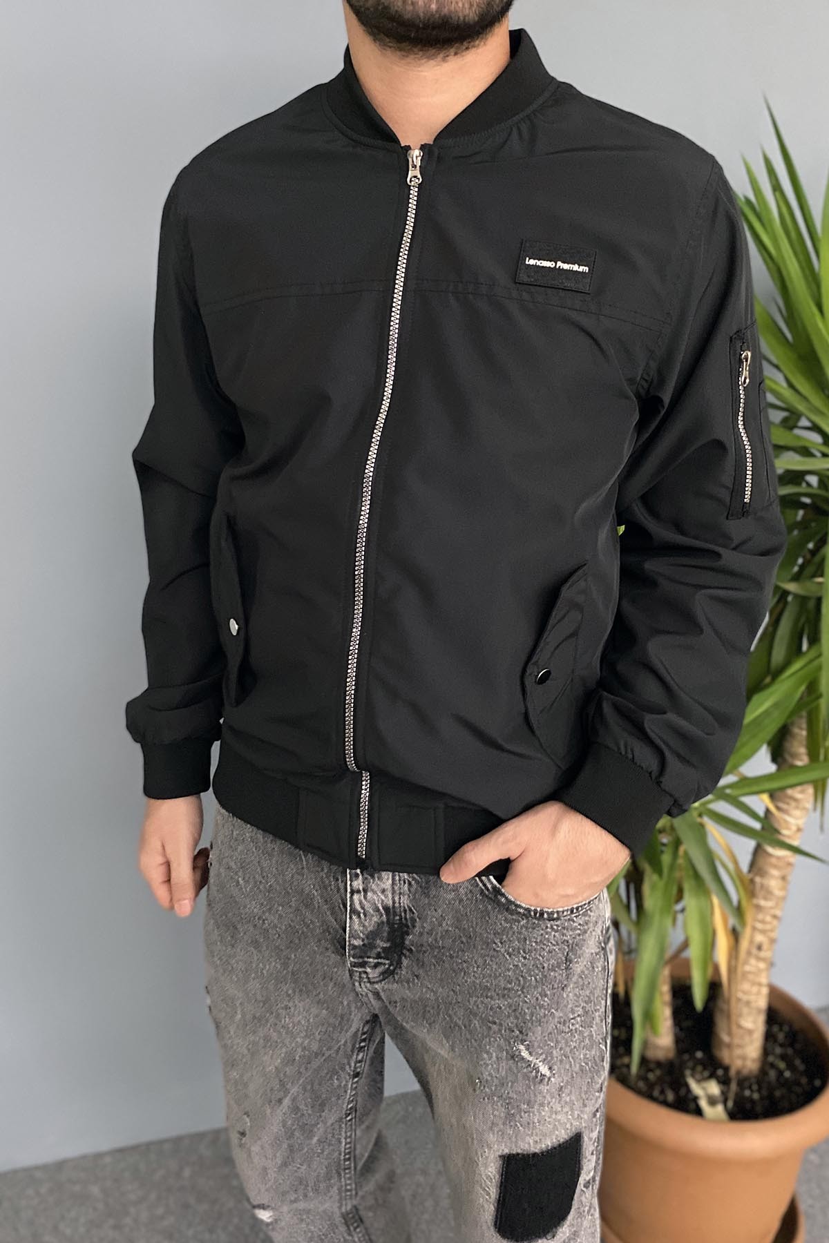  Dar Kesim Siyah Bomber Mont