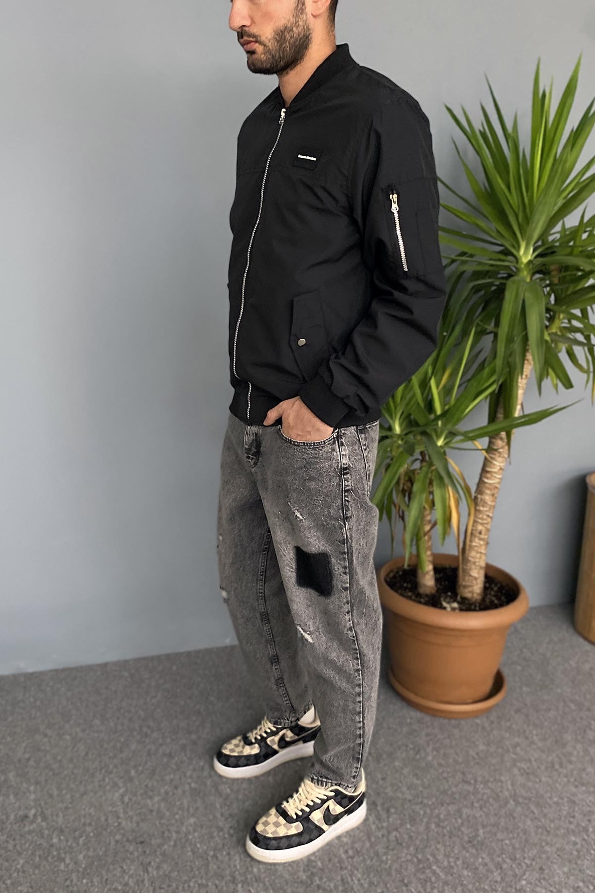  Dar Kesim Siyah Bomber Mont
