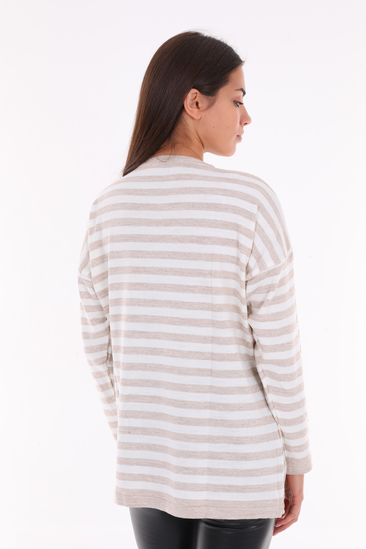  Kalp Desenli Oversize Çizgili Bej İnce Triko Bluz