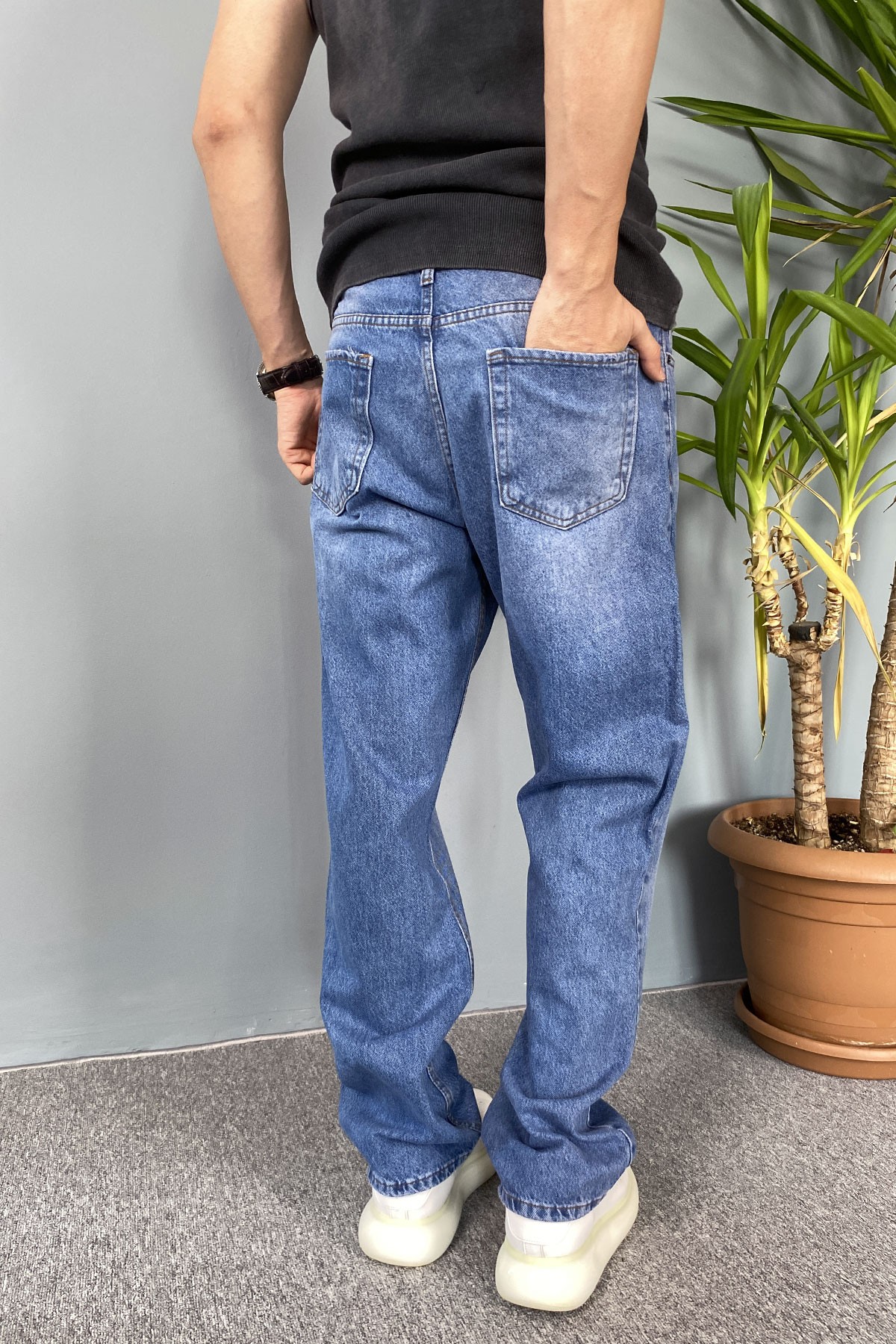  Taşlanmış Mavi Kot Pantolon Regular Kalıp