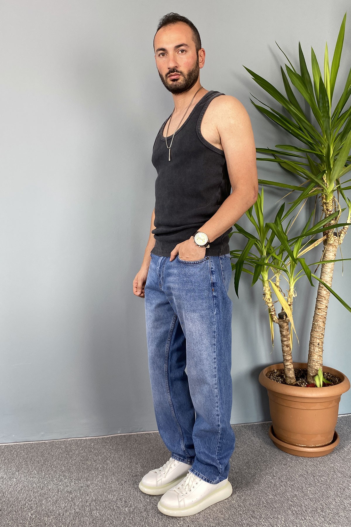  Taşlanmış Mavi Kot Pantolon Regular Kalıp