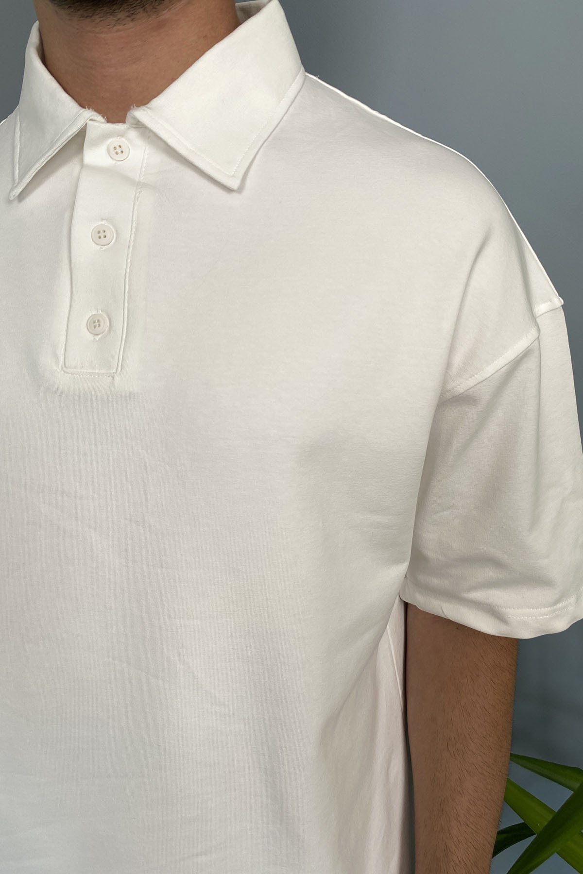  Polo Yaka Beyaz Tişört