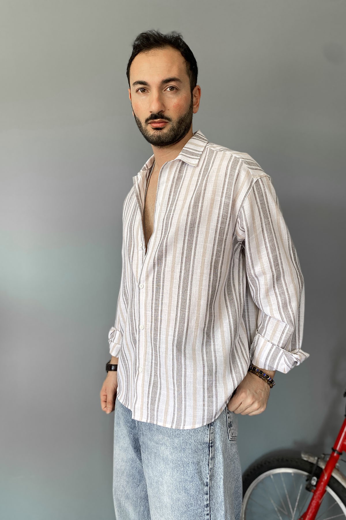  Uzun Kollu Keten Görünümlü Gri Çizgili Gömlek