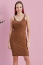 Kahverengi Fitilli Askılı Dekolte Diz Üstü Triko Elbise