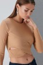 Önü Çapraz Crop Tasarım Kaşkorse Taba Bluz